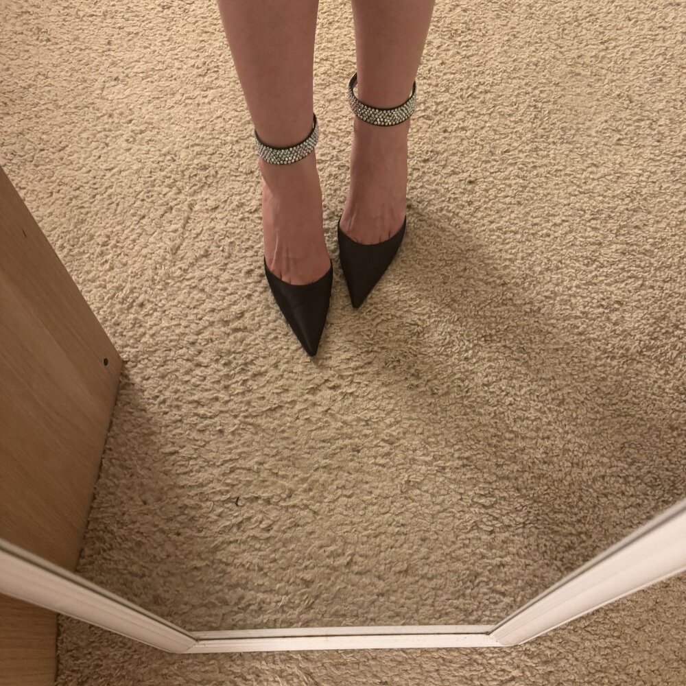 Elegant Sergio Rossi Swarovski Crystal Strap Pointed Pumps EU 37 - Picture 3 of 9